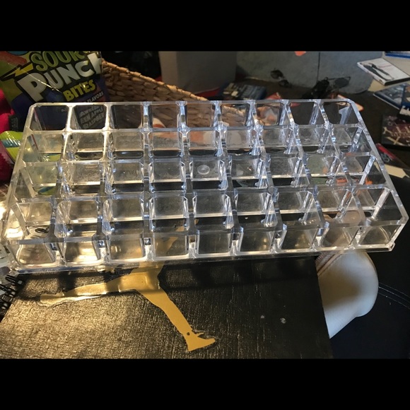 lipstick holder or anything yu can do lol - Picture 2 of 2